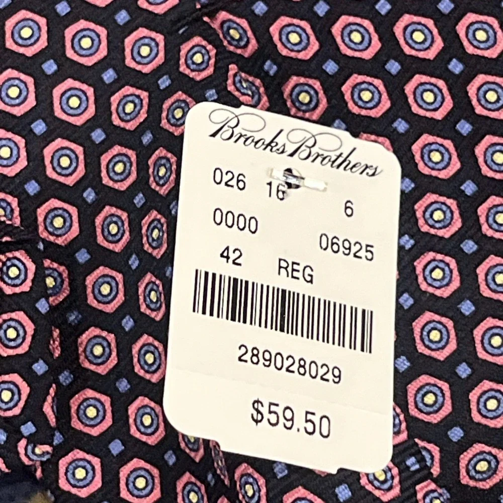 NWT Brooks Brothers pink & blue Foulard Medallion Print Silk Twill Tie Italy USA